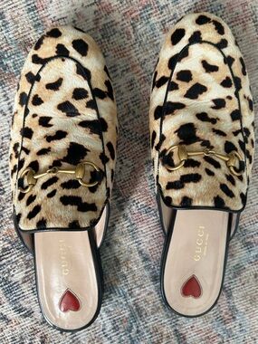 Gucci Leopard Print Horsebit Mules in Beige + Black (size 38.5)
